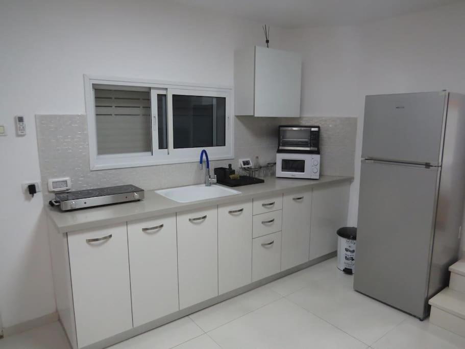 המקום ברותם Naharija Exterior foto